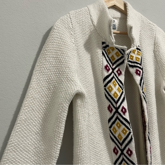 Old Navy Coatigan Cardigan Sweater Knit Aztec Boho White Red Womens Small S - Picture 3 of 11